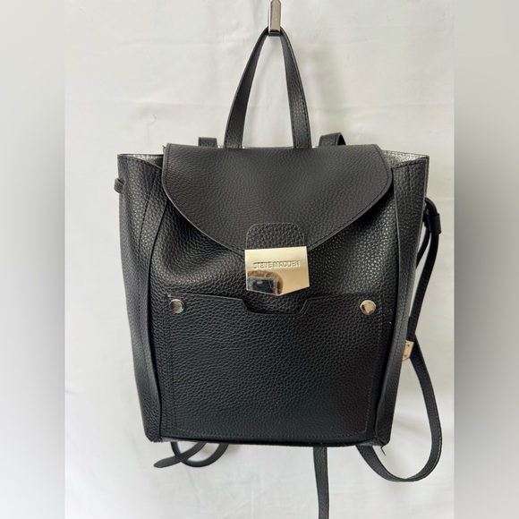 2pc Steve Madden EUC backpack & floral clutch - Picture 3 of 7